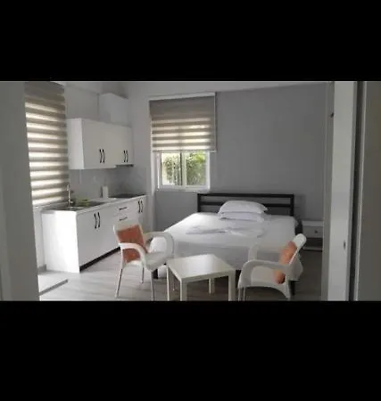 Leon's Guest house Sarande